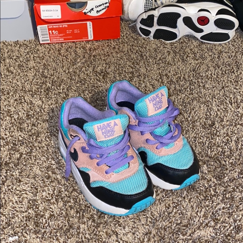 Everything must go